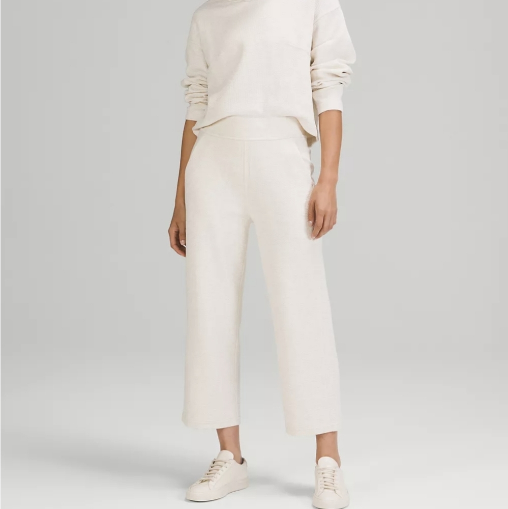 New Lululemon pants crop culottes